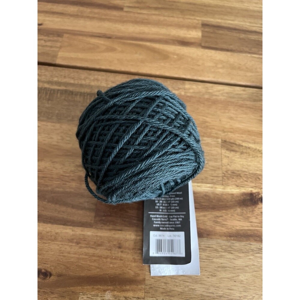 Cascade Yarns Cascade 220 Highland Wool Dark Green Worsted Yarn Pine Grove